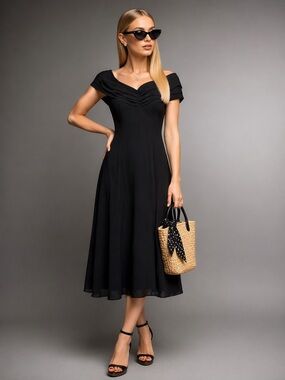 Vintage ON ON Los Angeles NY Black A line Pleated 90”s CBK Stunning Dress Jr 7